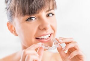 Lire la suite à propos de l’article Orthodontie adulte : y a-t-il une limite d’âge ?