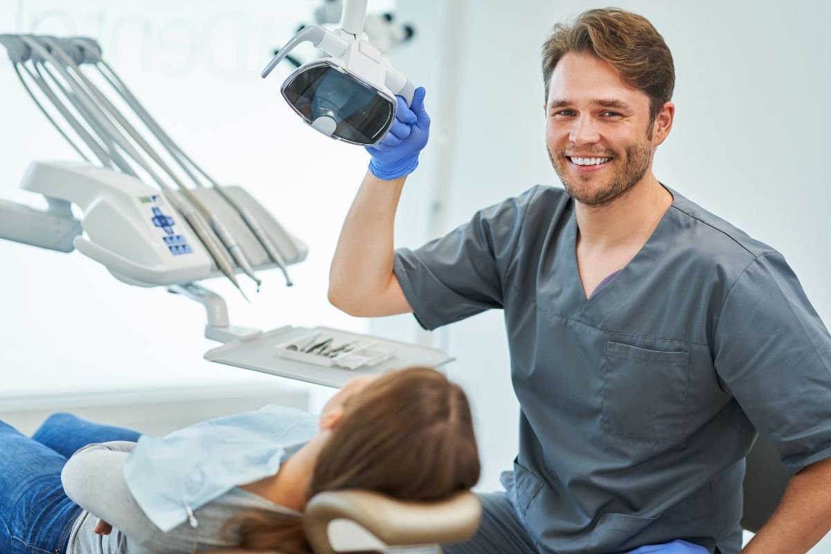 You are currently viewing Bien choisir votre dentiste : la clé pour protéger vos dents