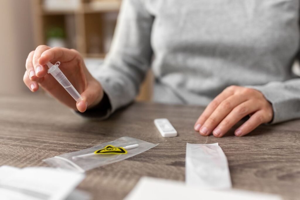 Auto-test VIH dépistage facile et rapide à domicile