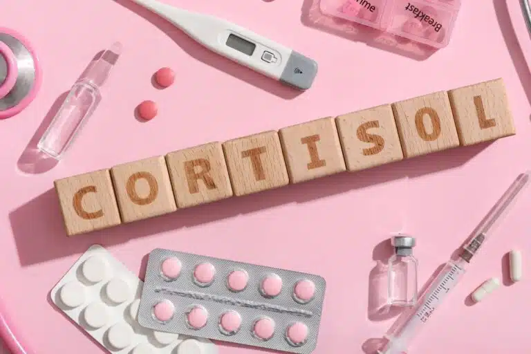 Quel médicament pour baisser le cortisol efficacement